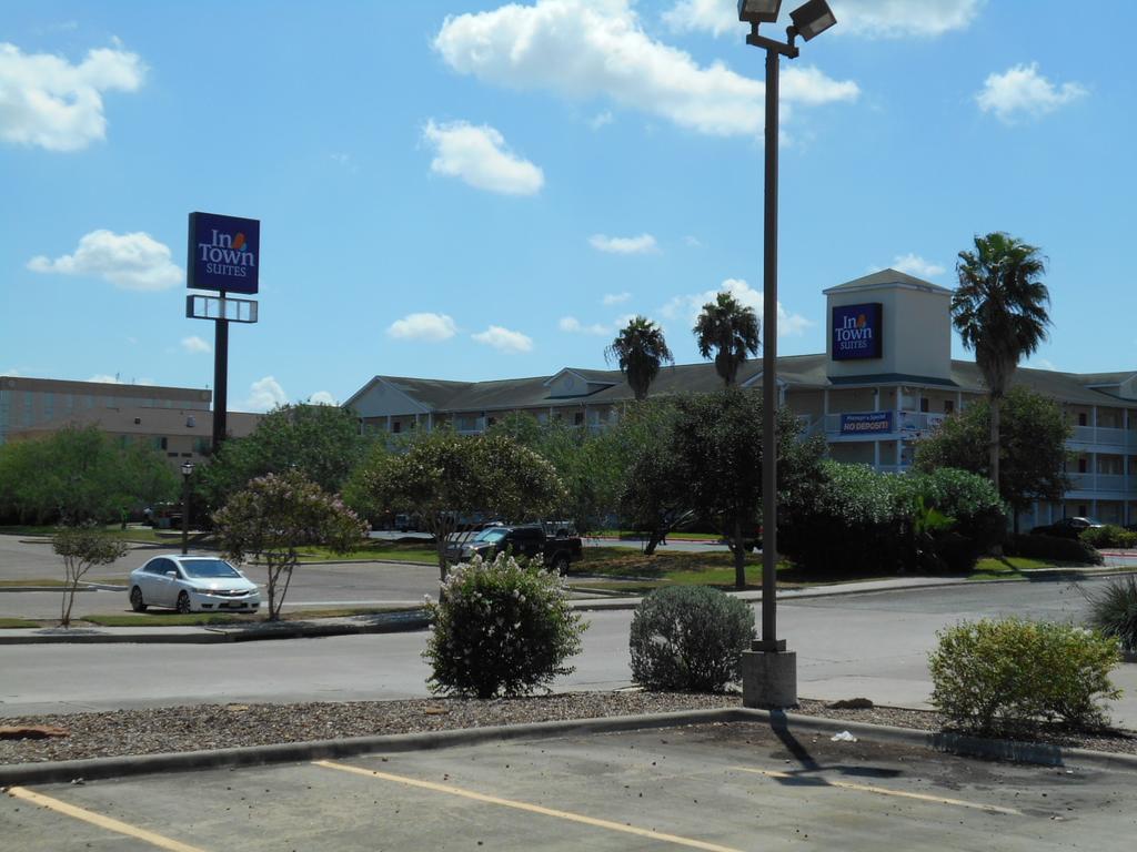 Intown Suites Extended Stay Select Corpus Christi Tx Exterior photo